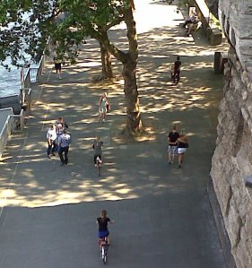 Riverside cycling Cologne Koln