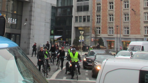 Brussels Ronde Point Schumann cyclists