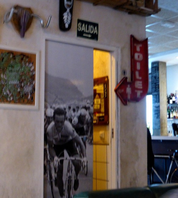 Bicicleta cafe interior Madrid